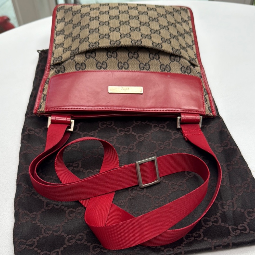 Authentic Gucci GG Monogram Leather & Canvas Crossbody, Care Card & Dust Bag - Picture 4 of 16